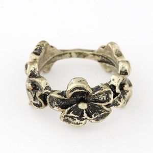 New Occident Fashion personality Retro flower ring